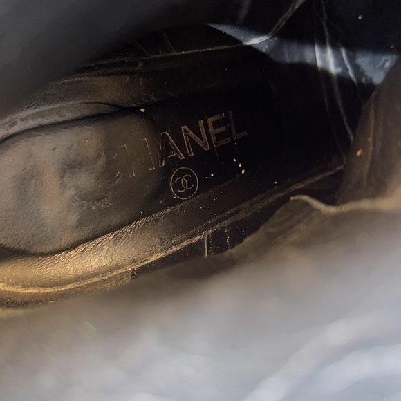 Chanel 2014 charcoal ankle boots - Picture 11 of 13